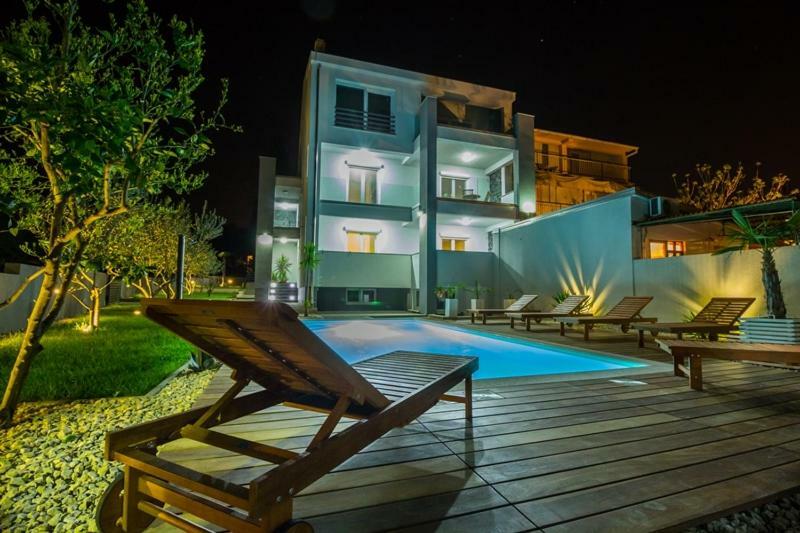 Apartmani Pocco Locco Biograd Na Moru Zewnętrze zdjęcie