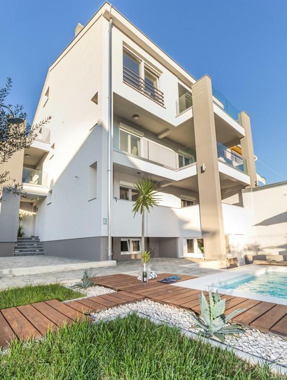 Apartmani Pocco Locco Biograd Na Moru Zewnętrze zdjęcie