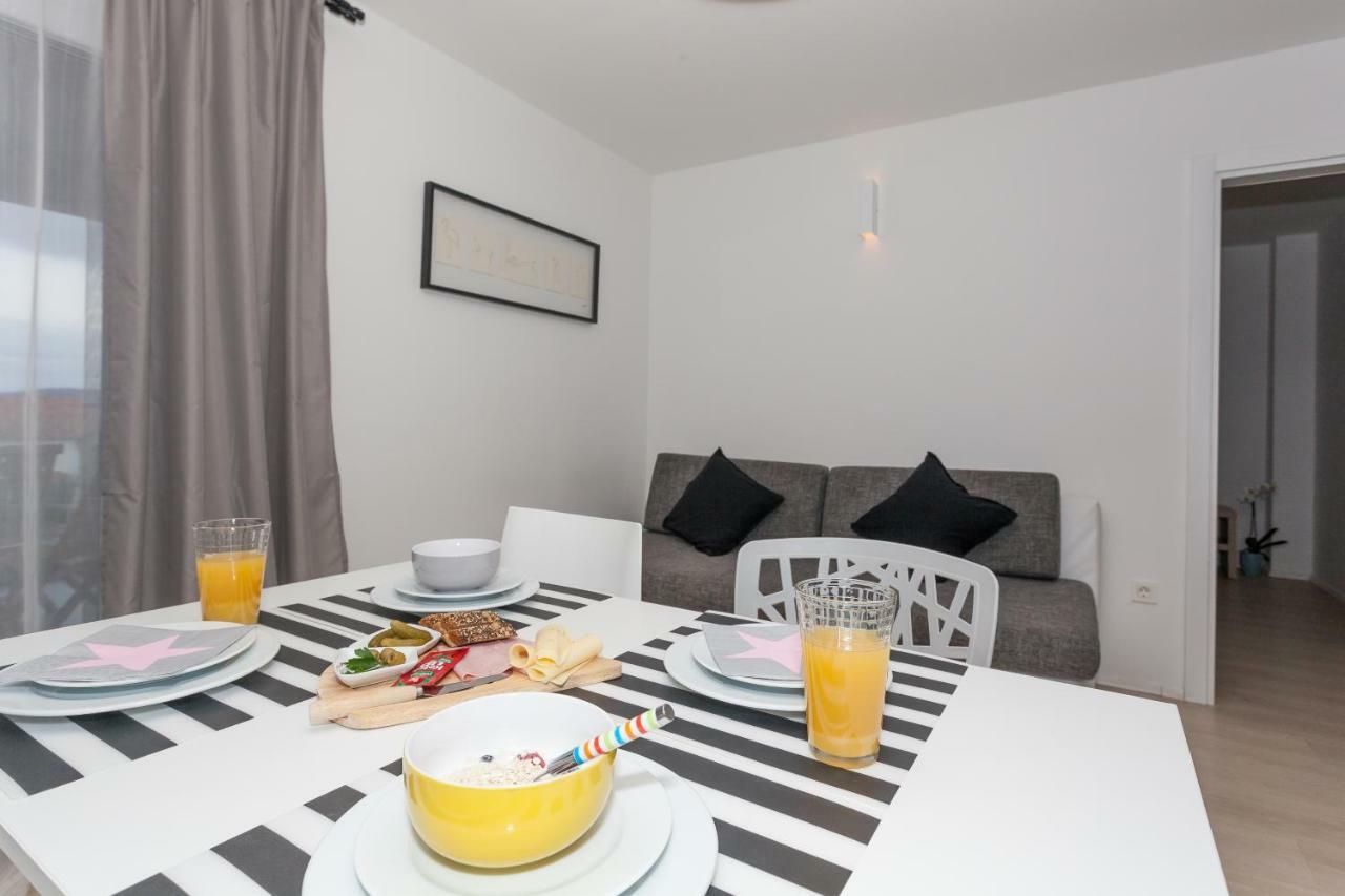 Apartmani Pocco Locco Biograd Na Moru Zewnętrze zdjęcie