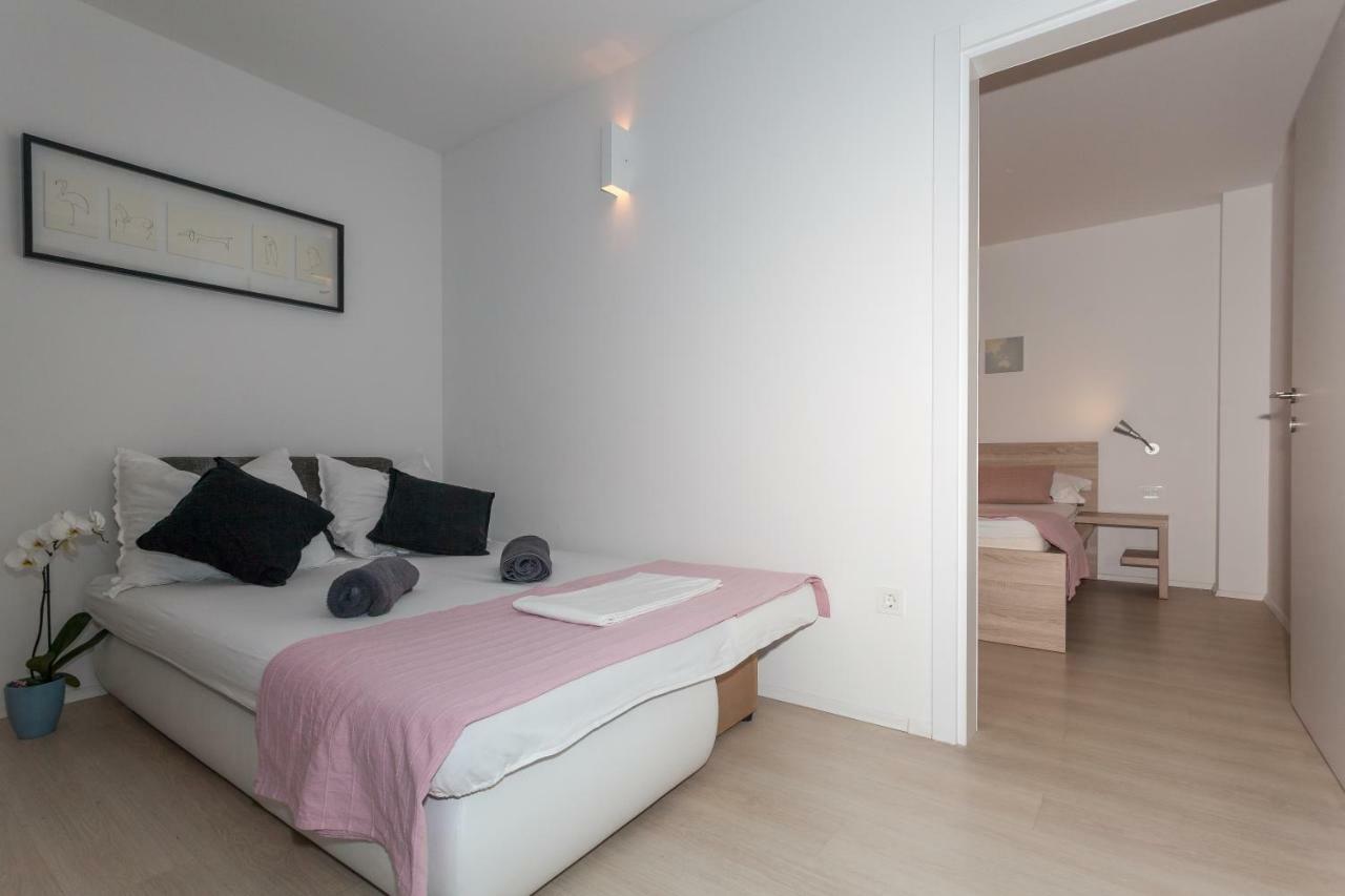 Apartmani Pocco Locco Biograd Na Moru Zewnętrze zdjęcie