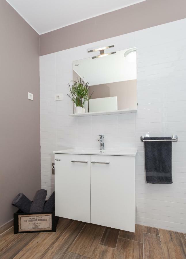 Apartmani Pocco Locco Biograd Na Moru Zewnętrze zdjęcie